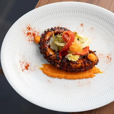 Freixo Douro Superior 酒店 4*