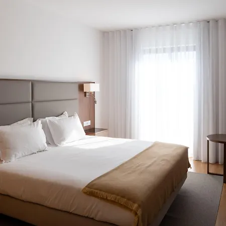 Hotel Freixo Douro Superior 4*